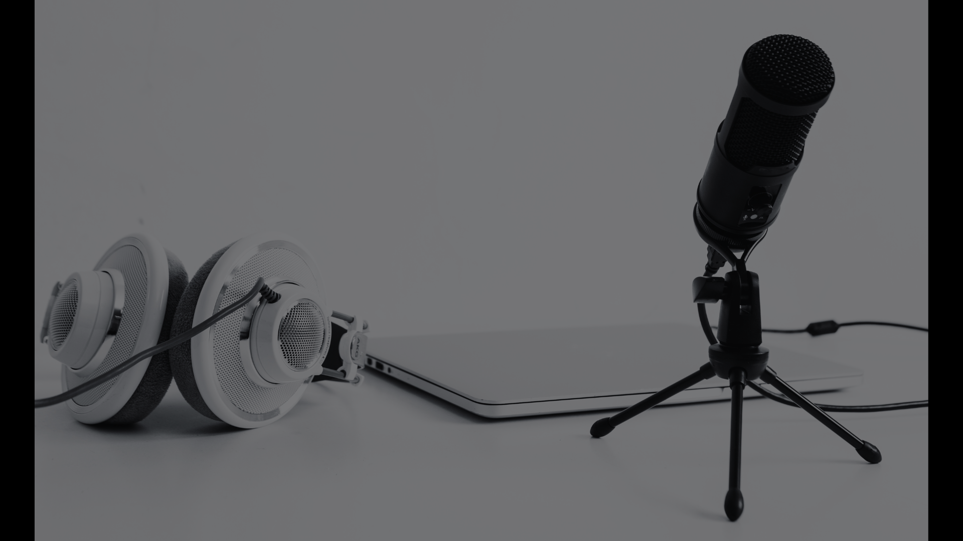 podcasting mic and headphones